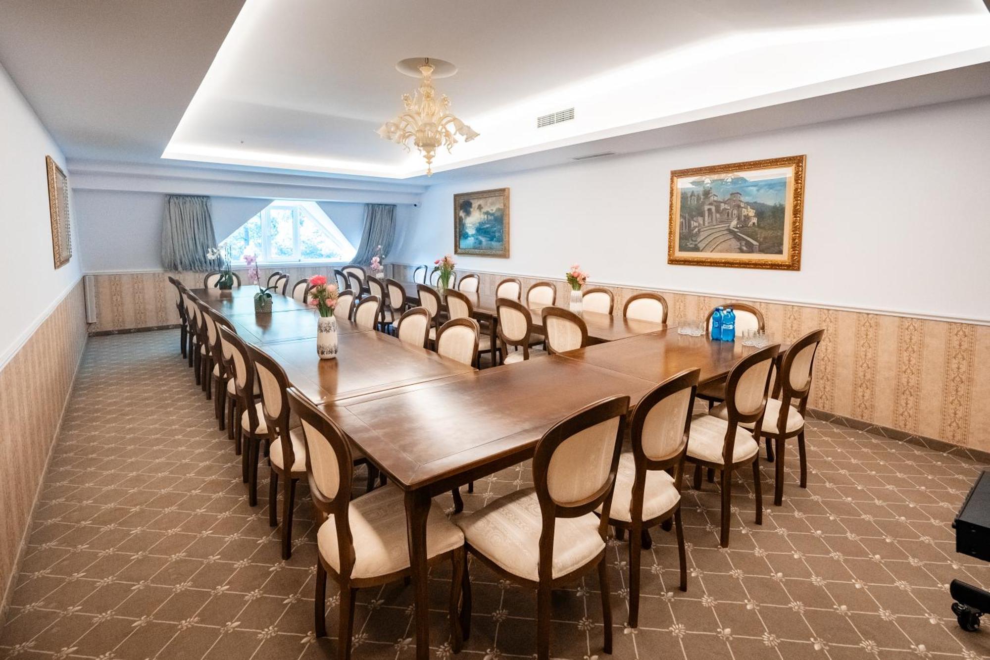 Carpentiere Arena Hotel Rasinari Luaran gambar