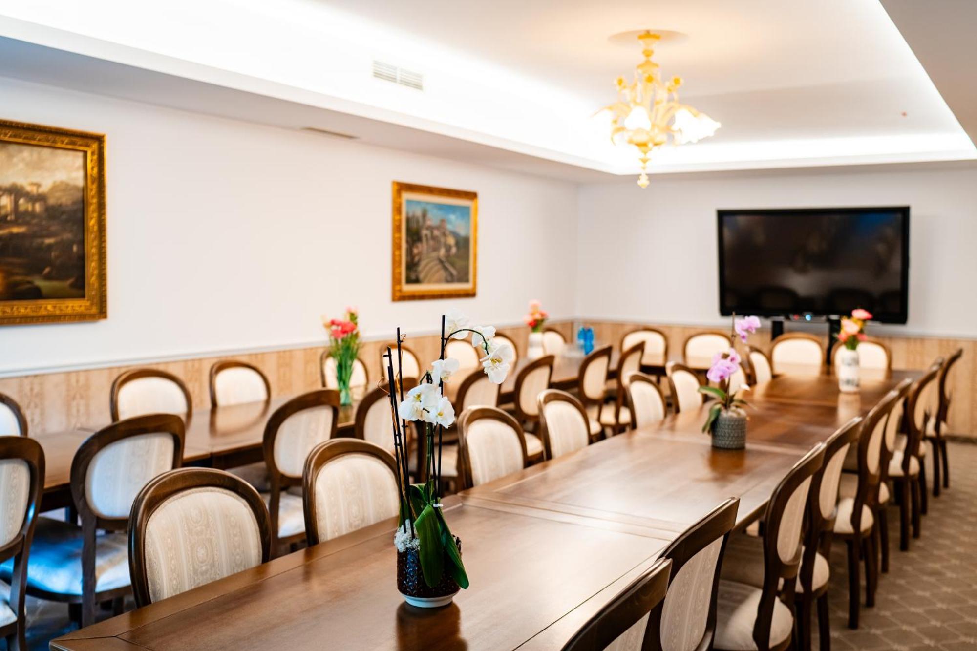 Carpentiere Arena Hotel Rasinari Luaran gambar