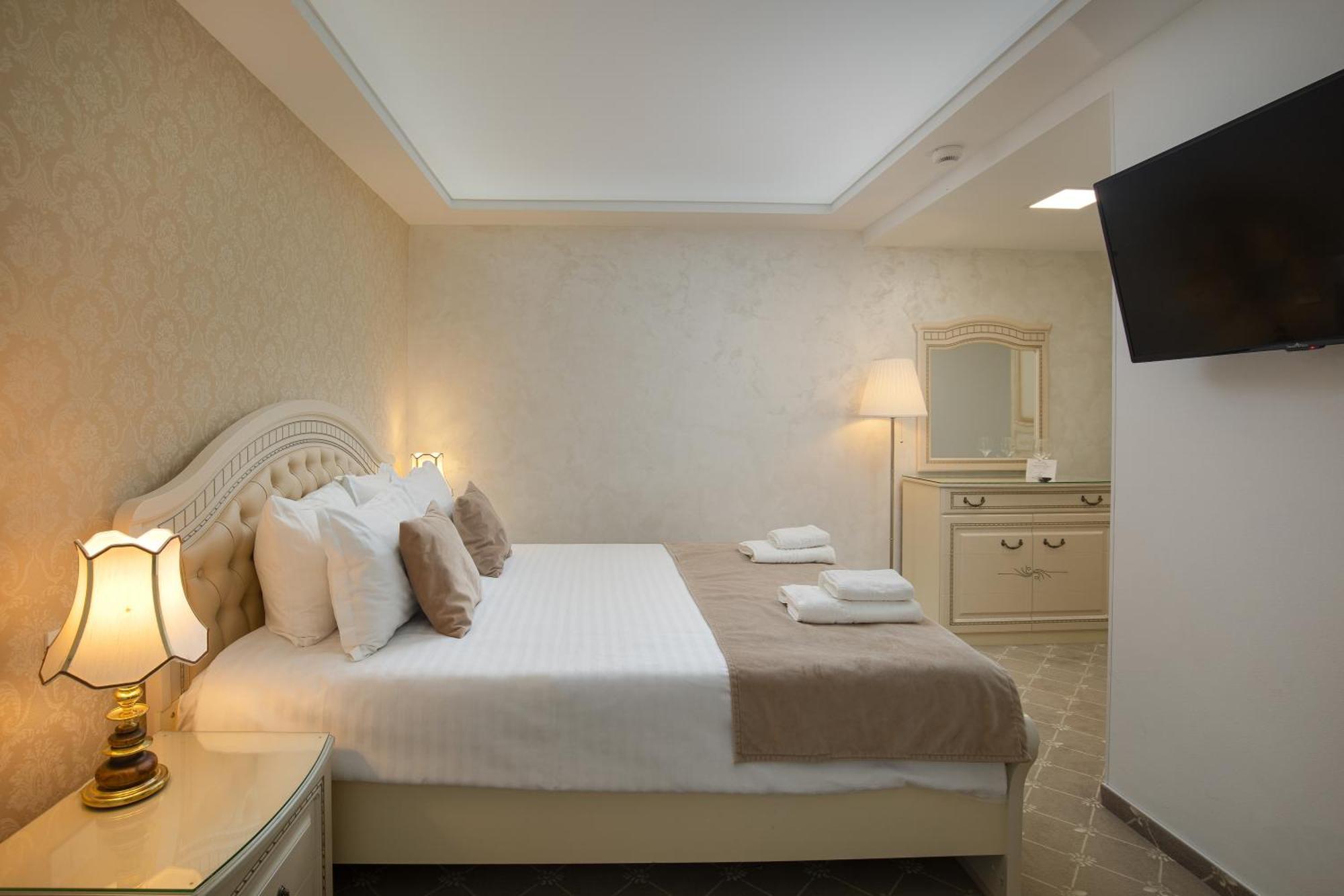 Carpentiere Arena Hotel Rasinari Luaran gambar