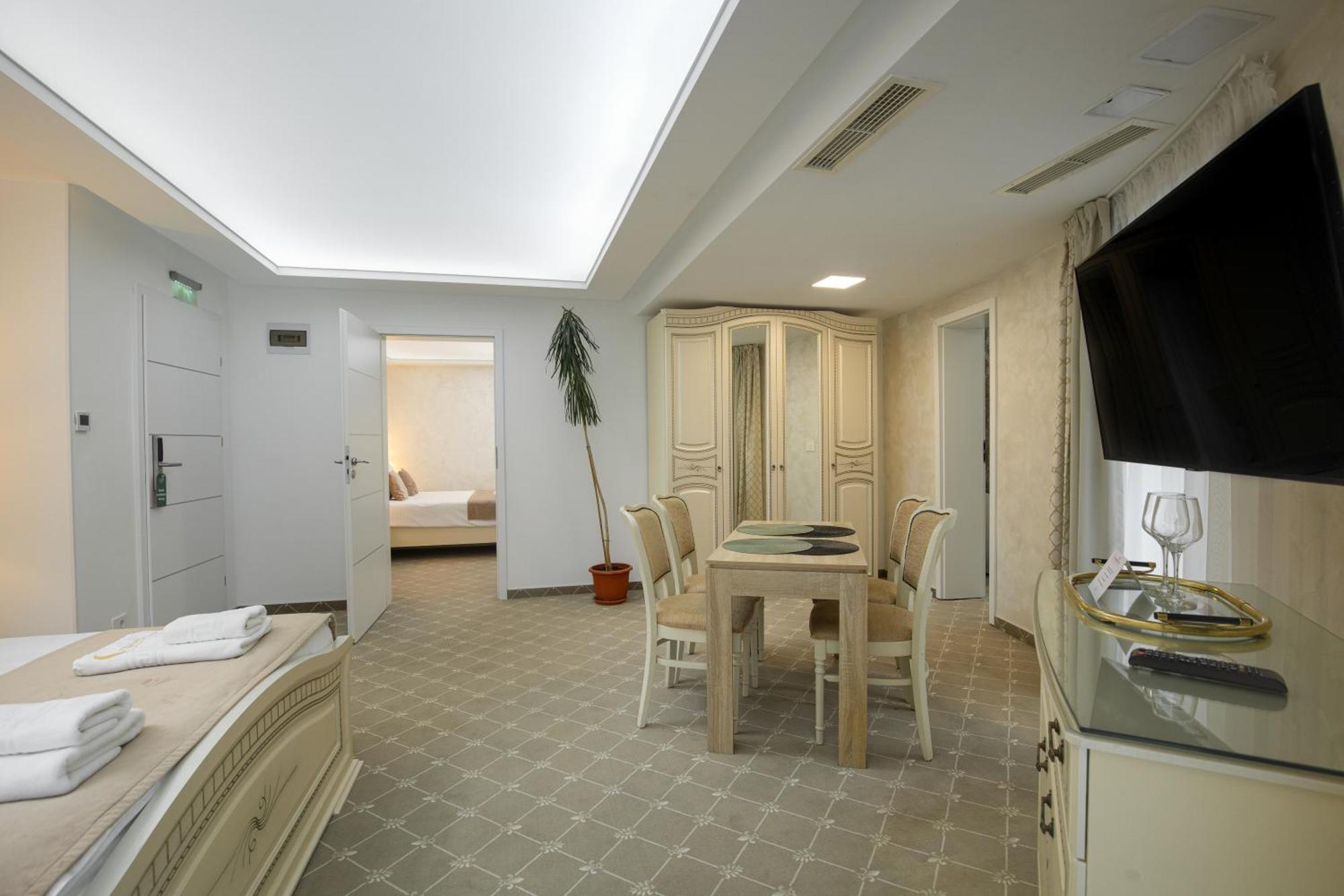 Carpentiere Arena Hotel Rasinari Luaran gambar