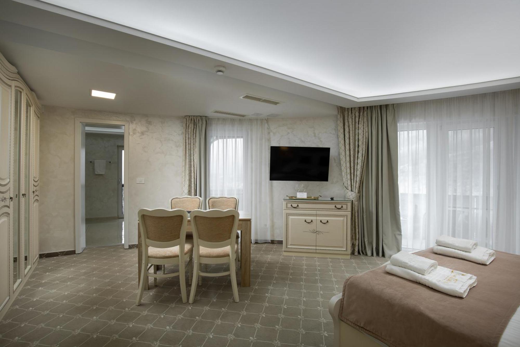 Carpentiere Arena Hotel Rasinari Luaran gambar